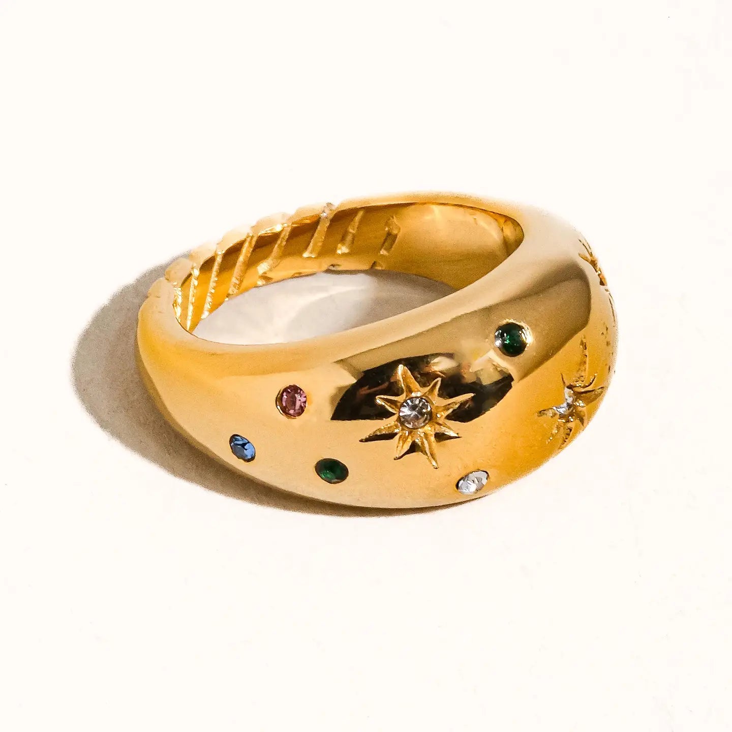 Angela 18K Gold Star Dome Ring