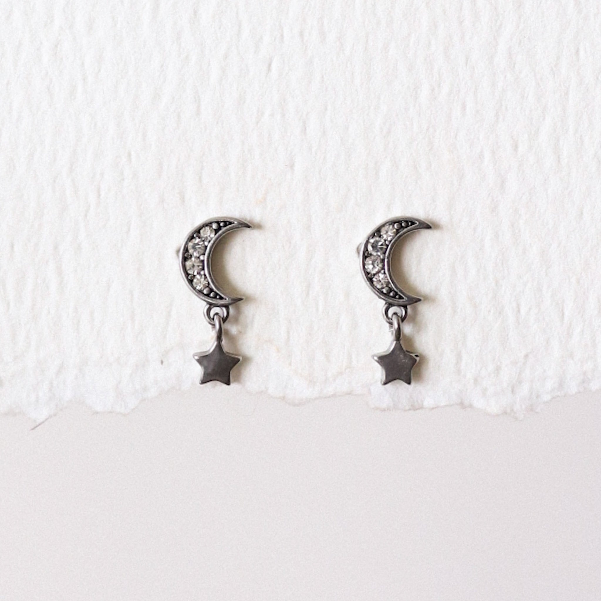 Moon and Star Threadless Earring - Gold or Silver