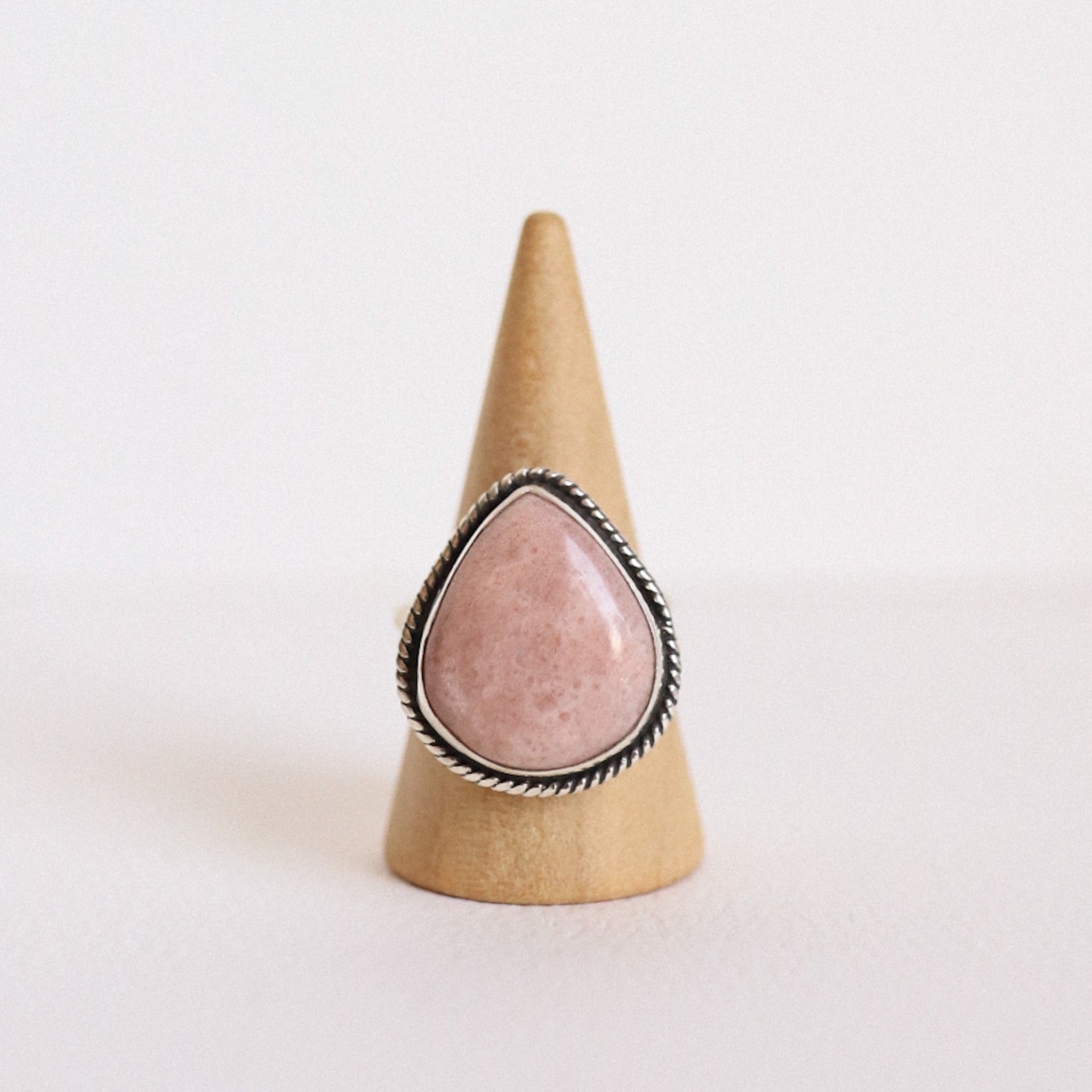 (8.5) Silver Sunstone Ring