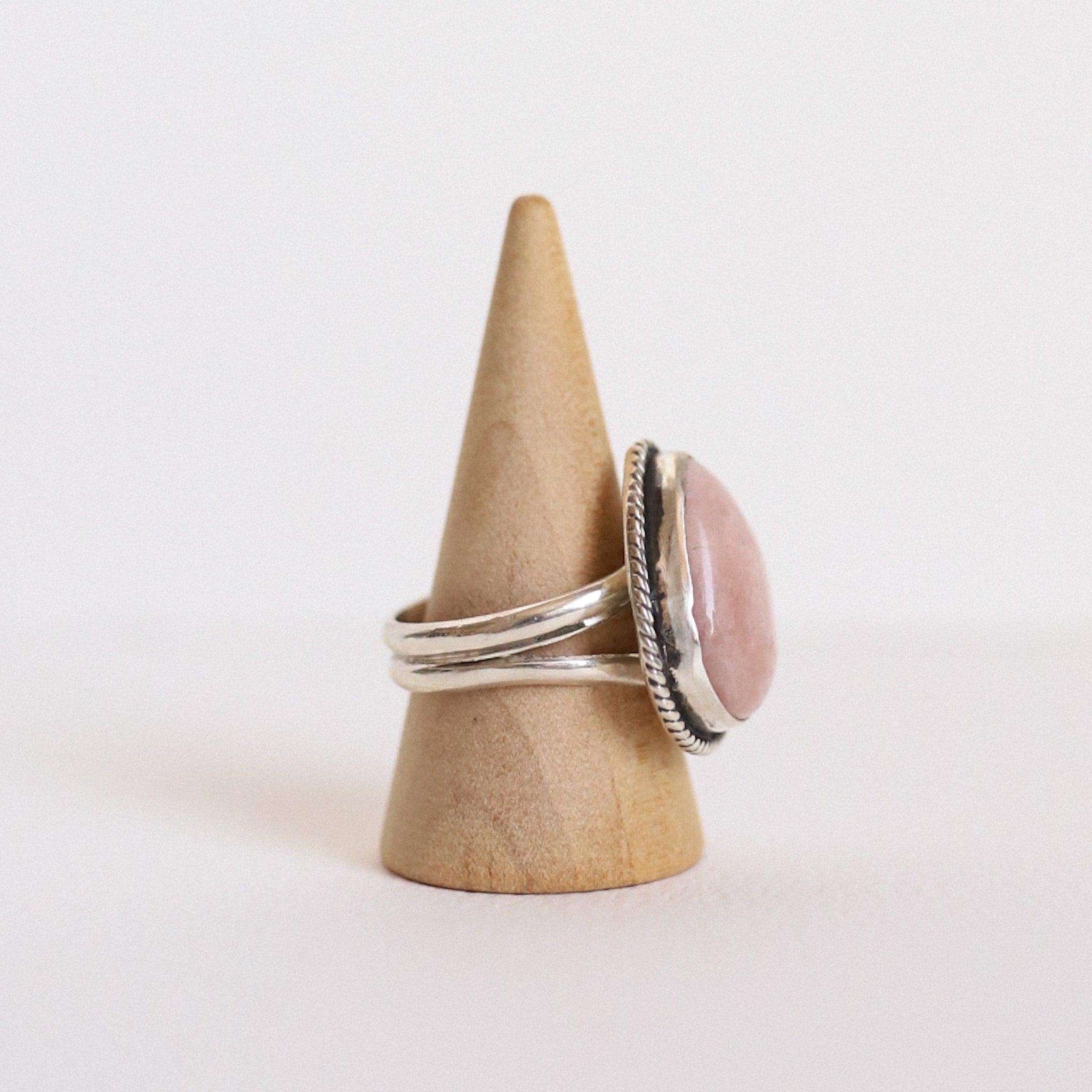 (8.5) Silver Sunstone Ring