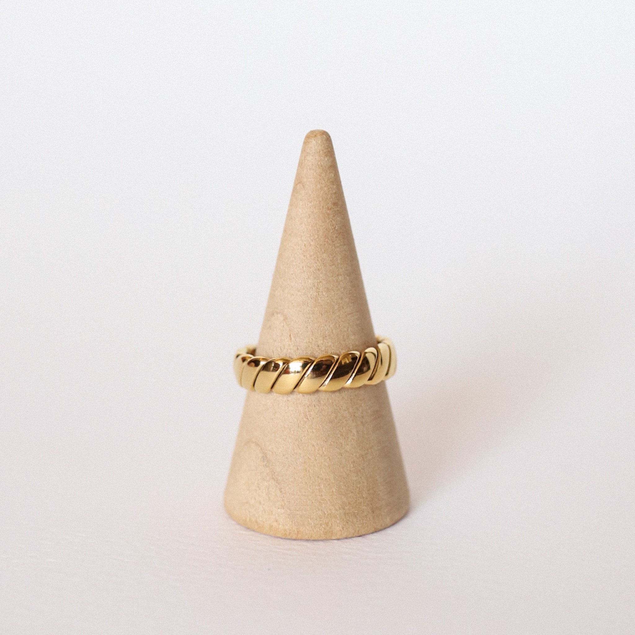 Pierre 18K Gold Braided Ring