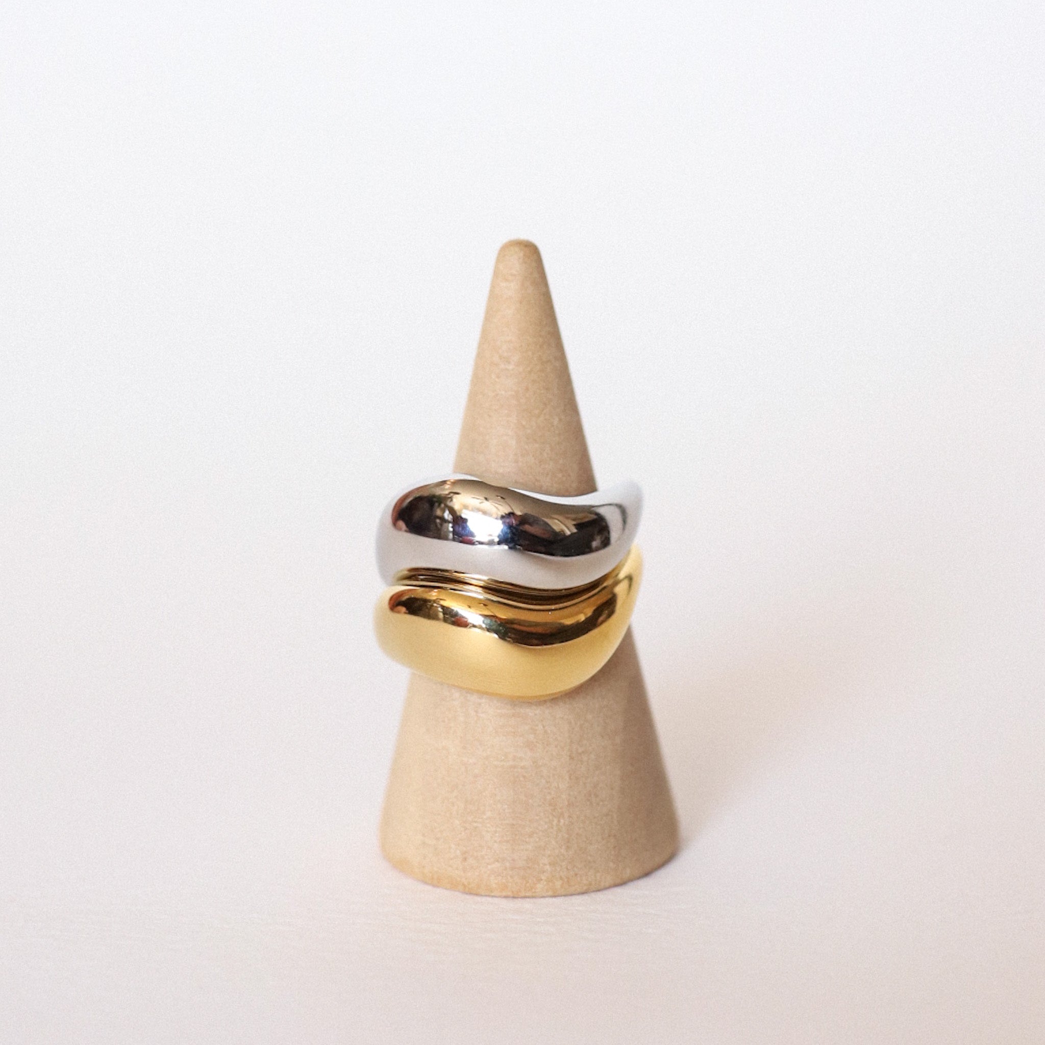 Erin Classic Wavy Band - Gold + Silver