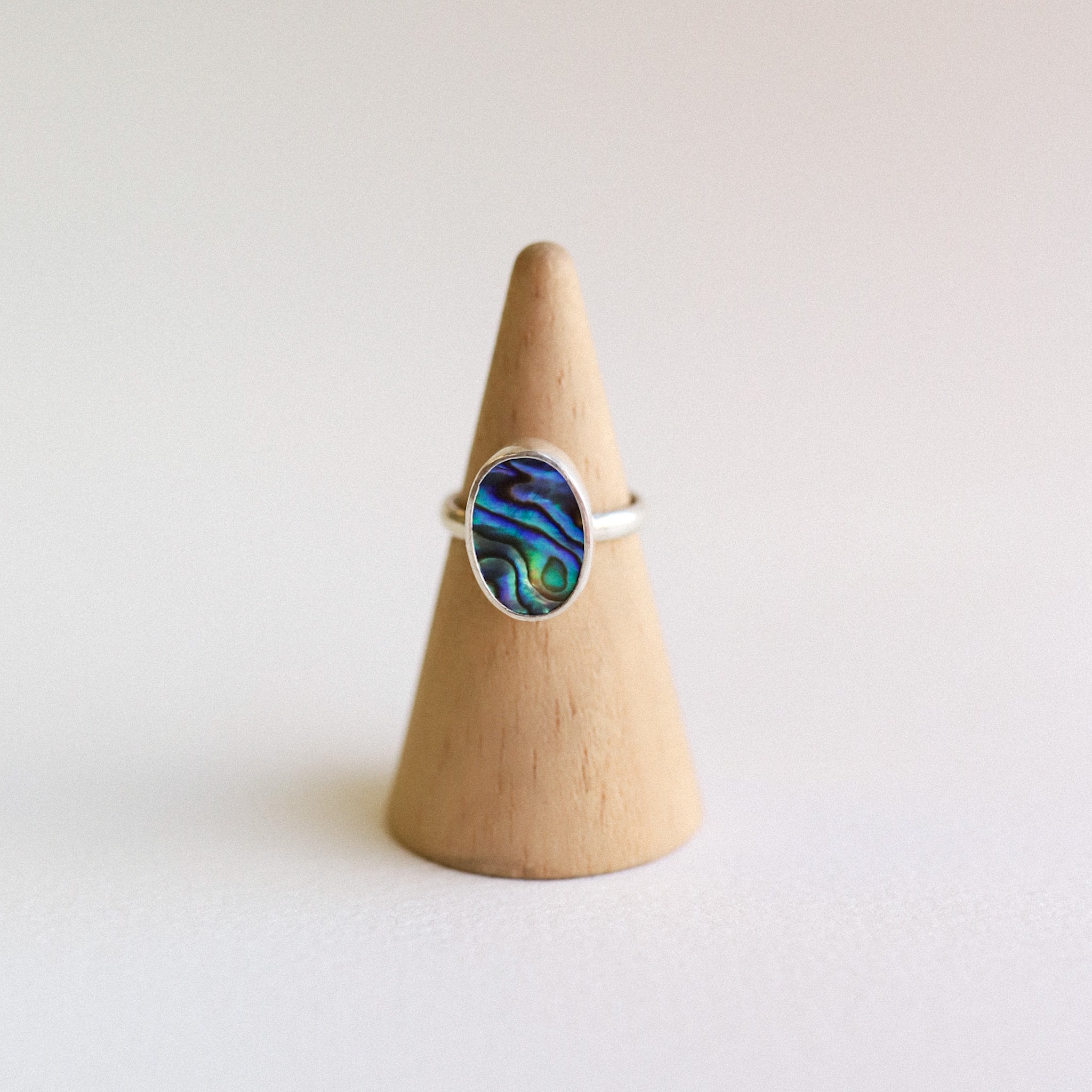 (6.75) Silver Abalone Ring