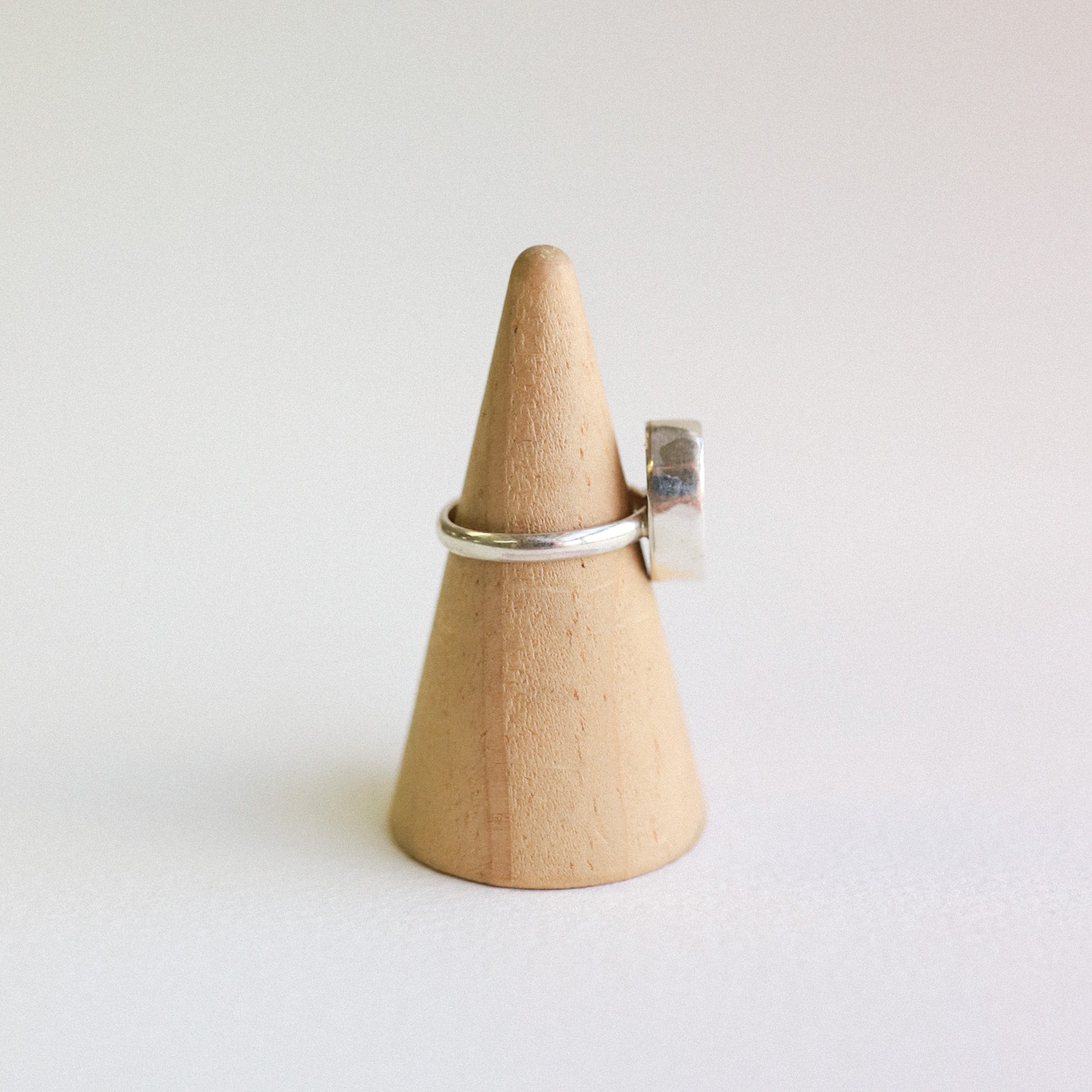 (6.75) Silver Abalone Ring