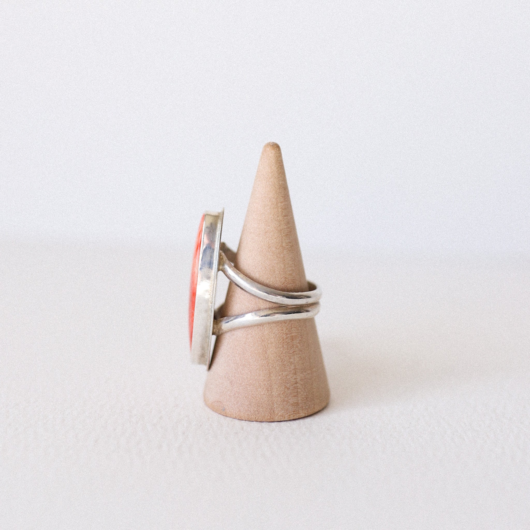 (7.25) Silver Spiny Oyster Ring