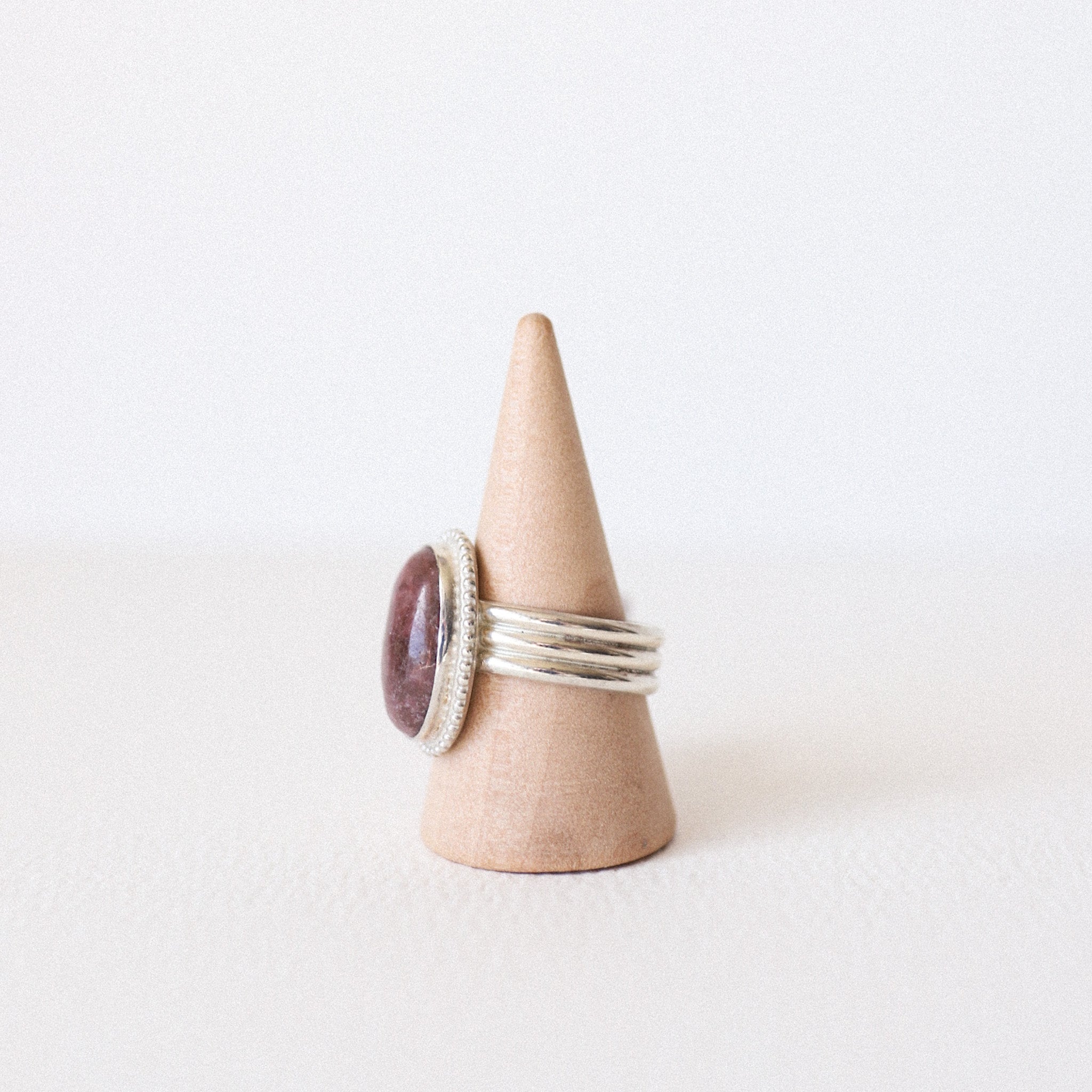 (9) Silver Agate Ring