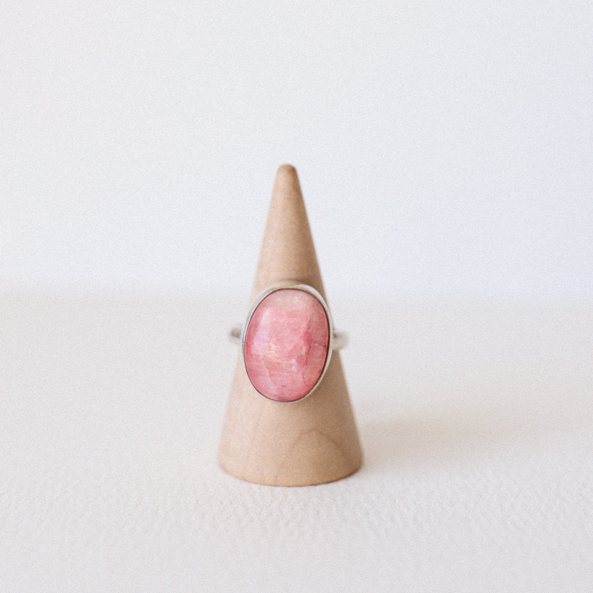 (6+6.5) Silver Pink Moonstone Ring