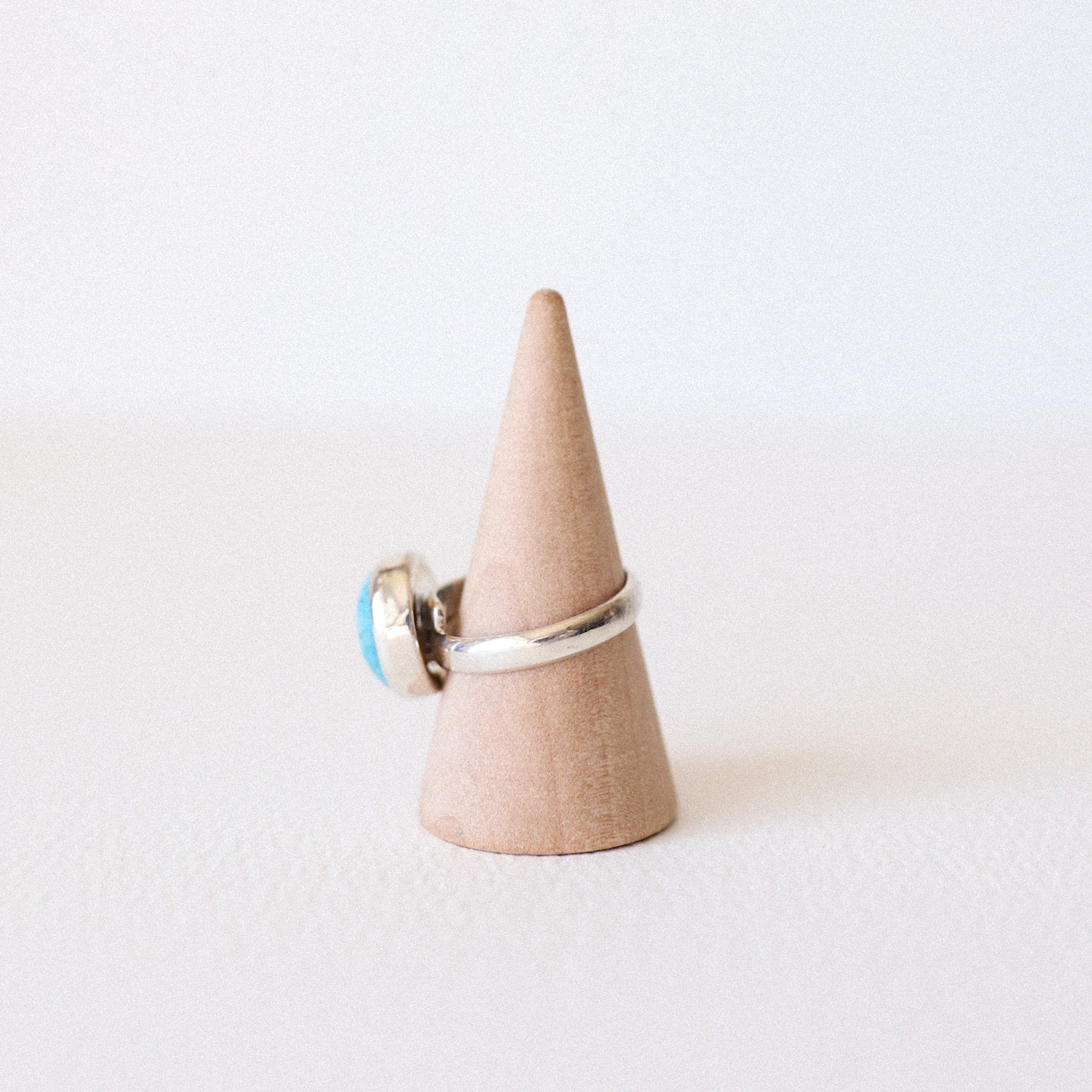 (7.5) Silver Turquoise Adjustable Ring