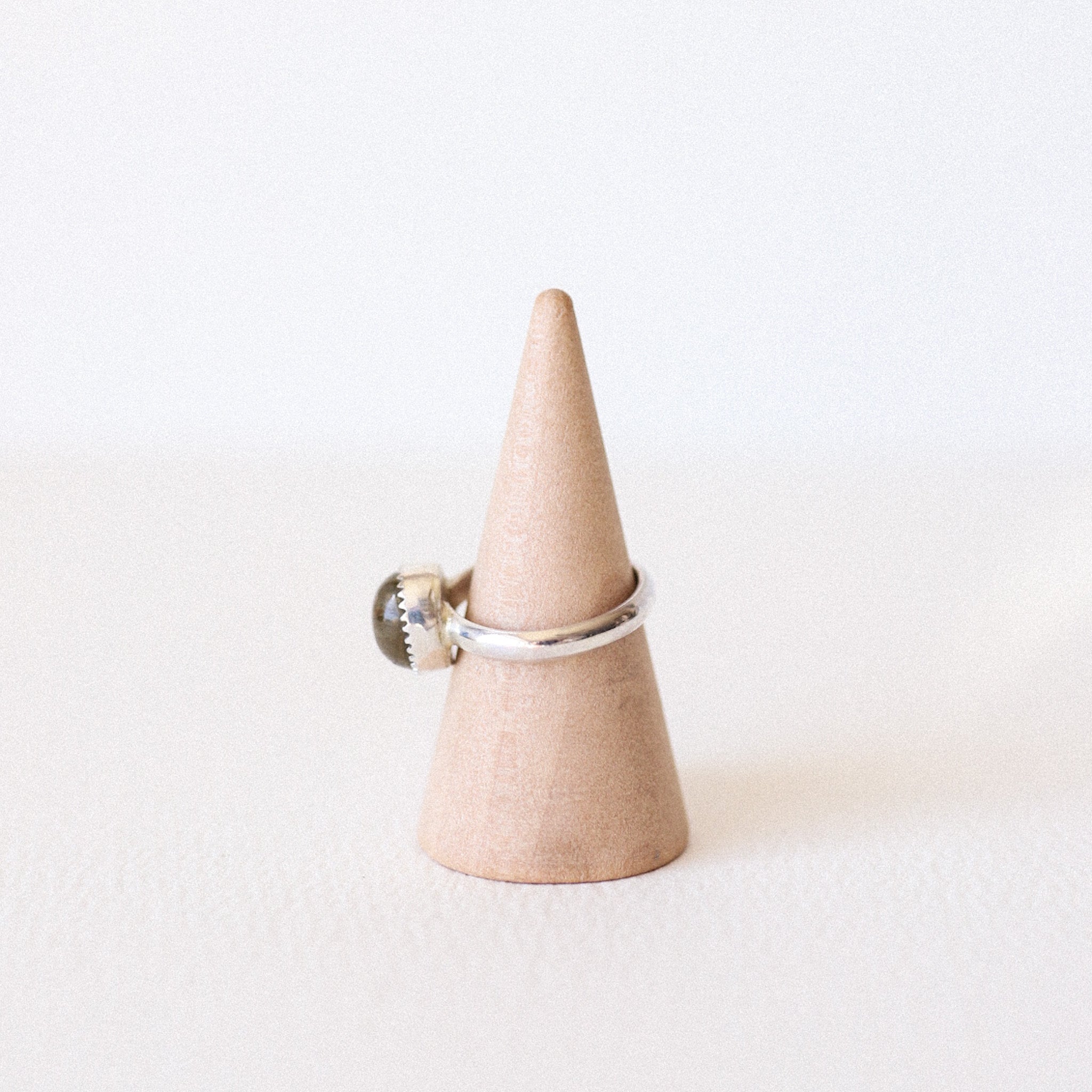 (6) Silver Labradorite Ring