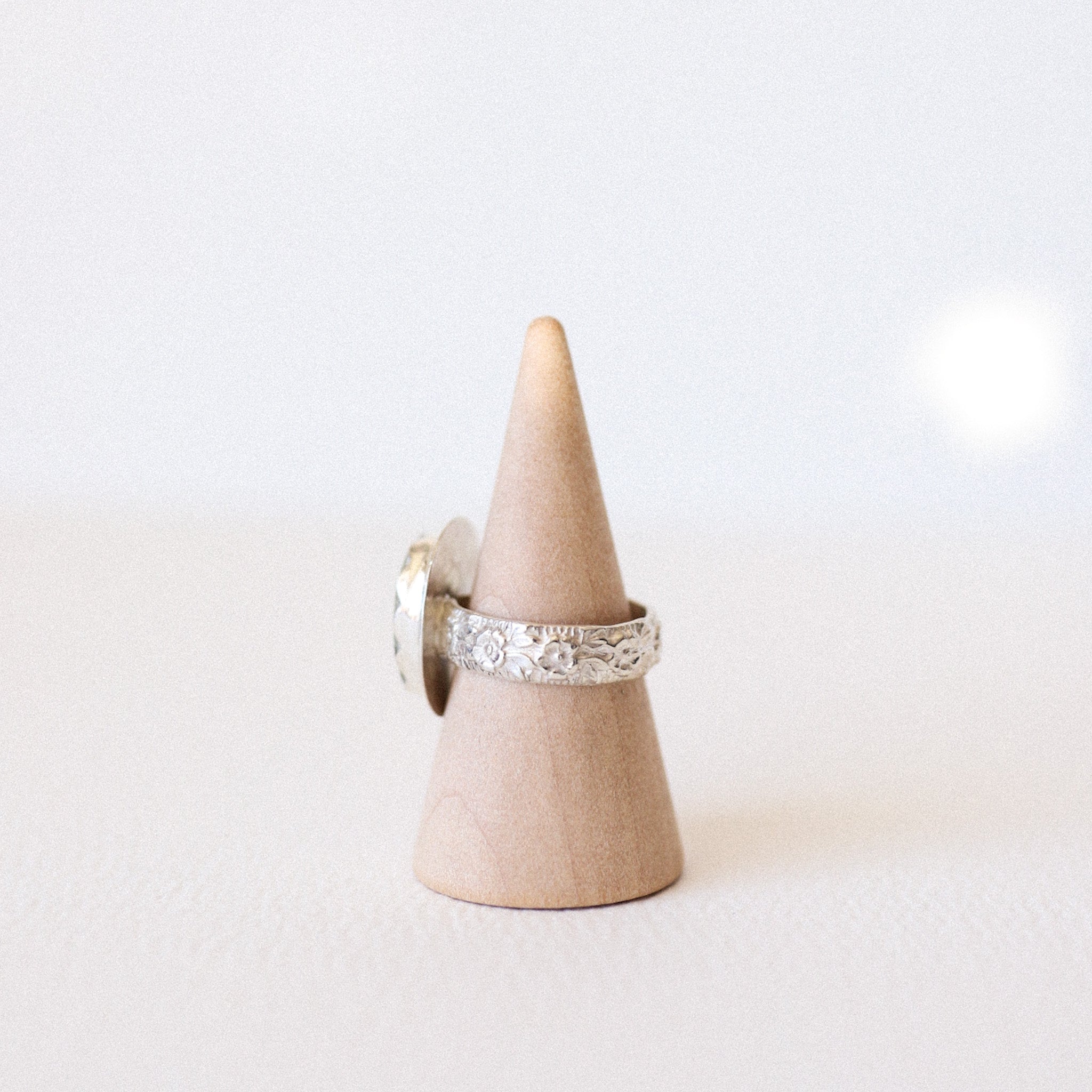 (5.75) Silver Vintage Plate Ring