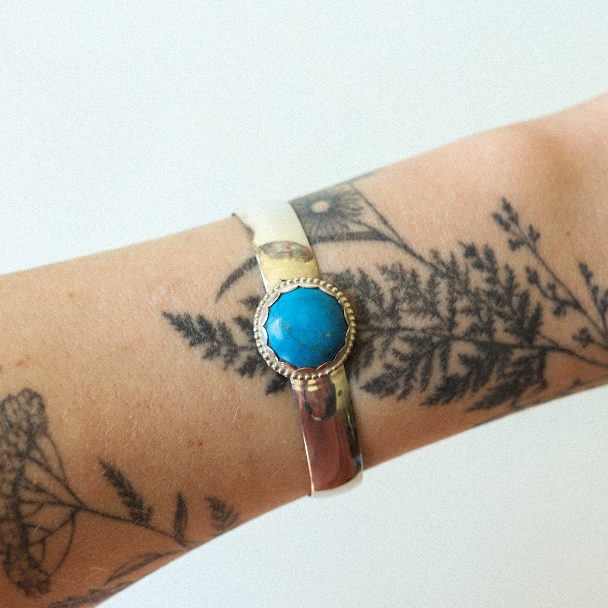 Silver Dyed Howlite Bracelet