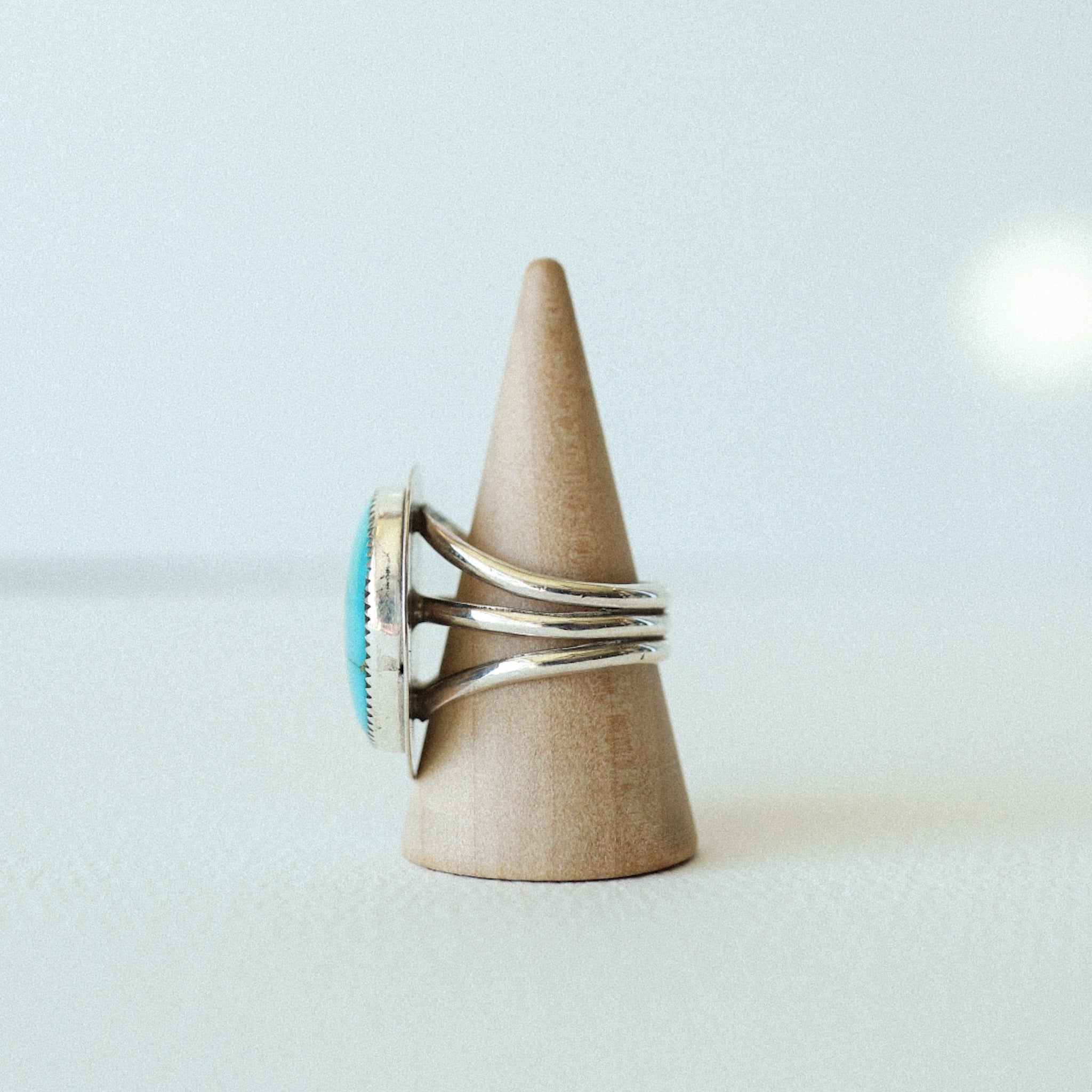 (8.5) Silver Turquoise Ring