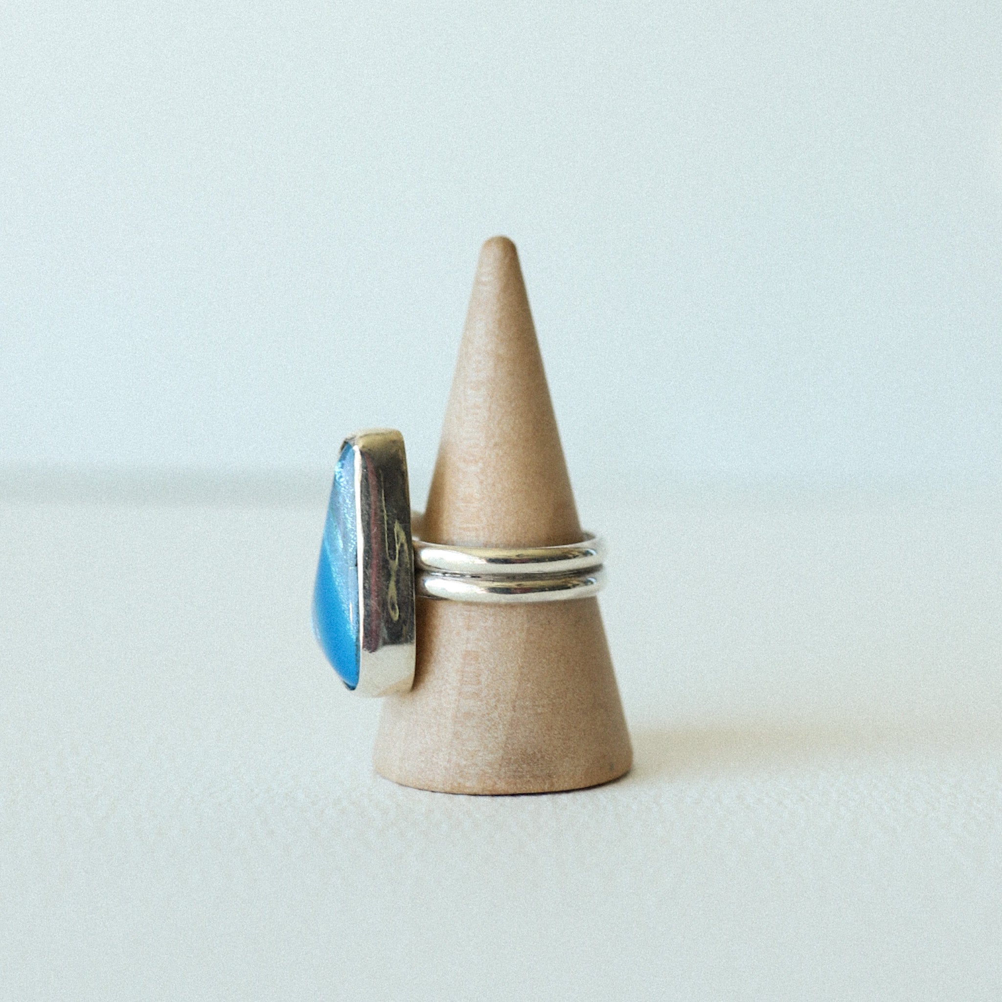 (7.5) Silver Glass Ring