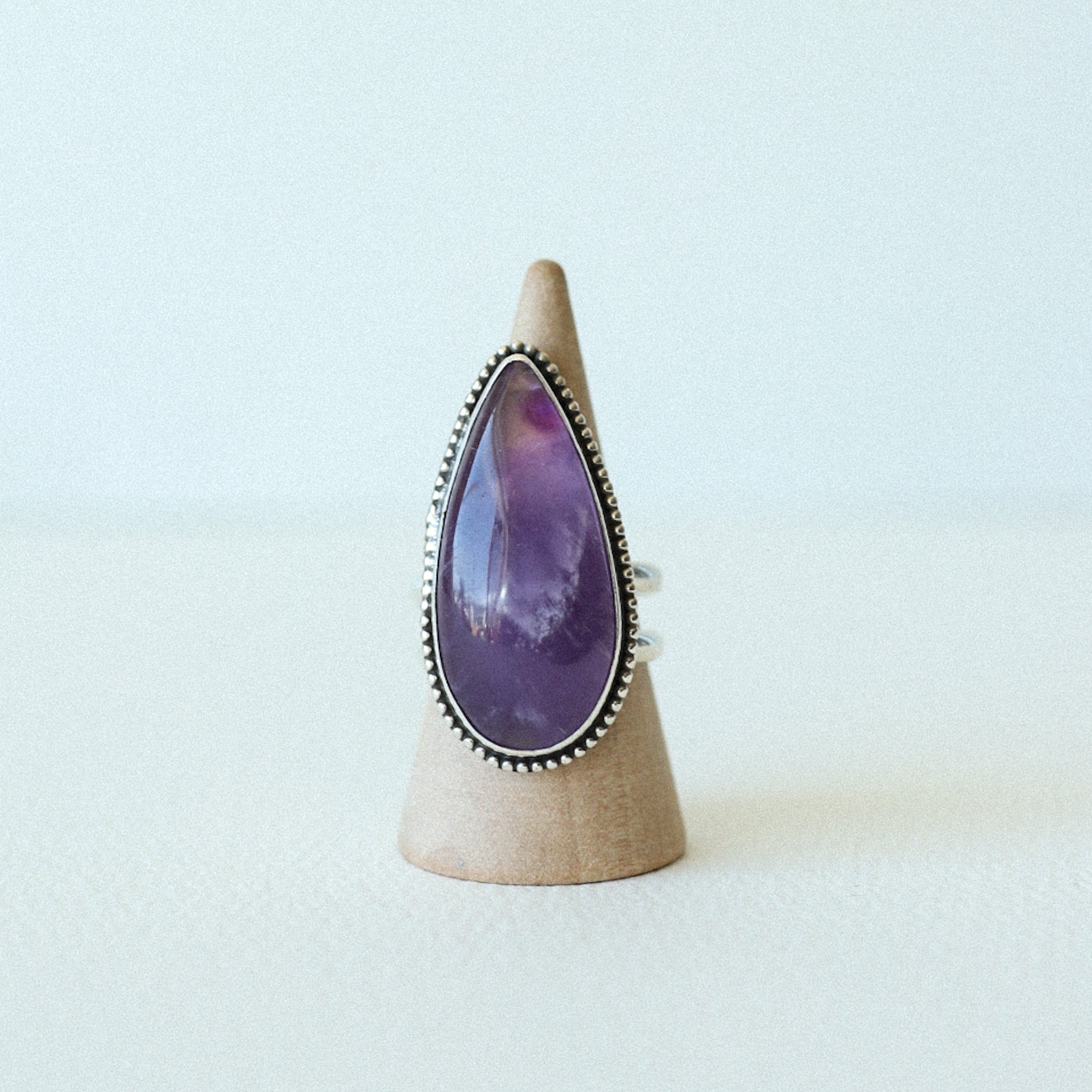 (8) Silver Amethyst Ring