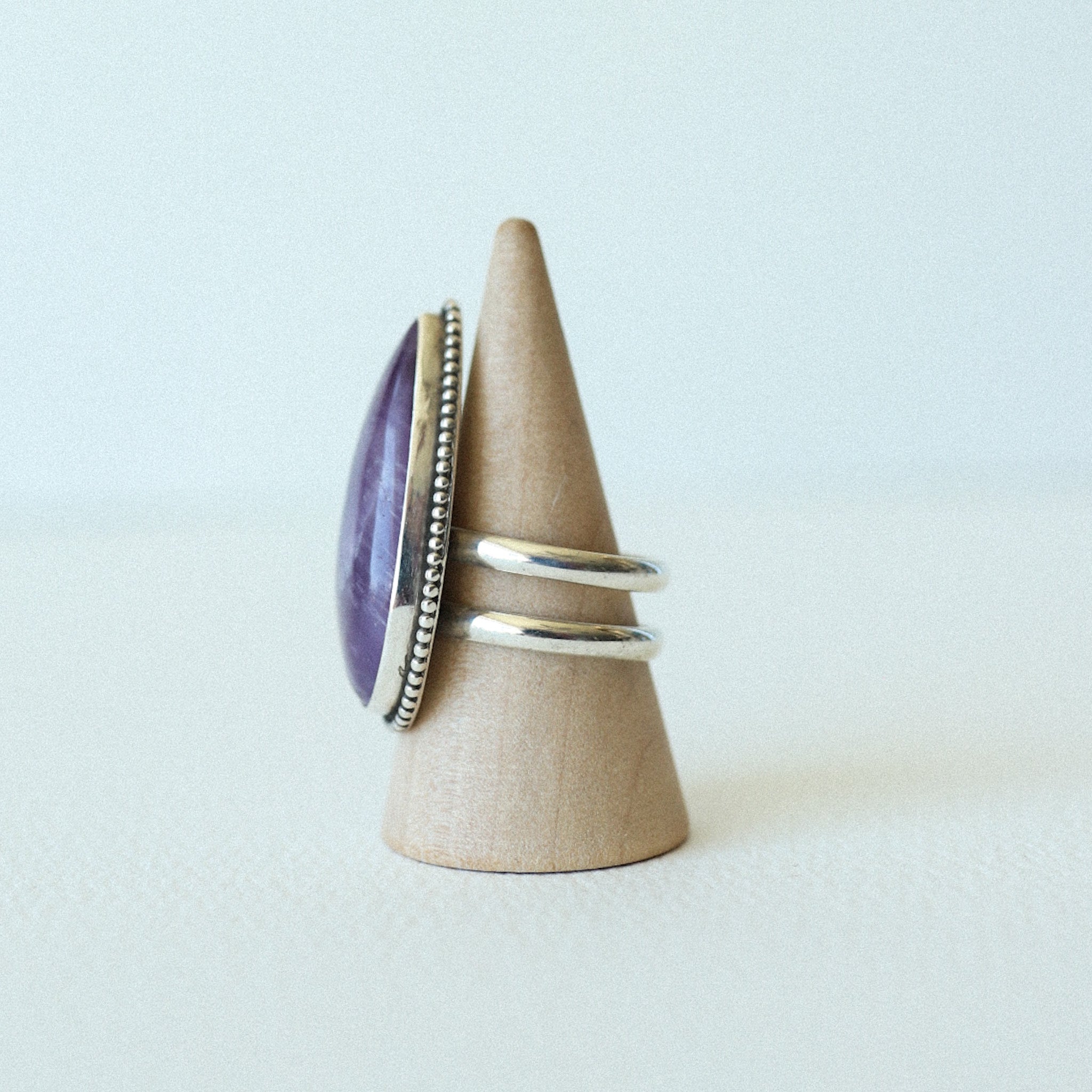(8) Silver Amethyst Ring