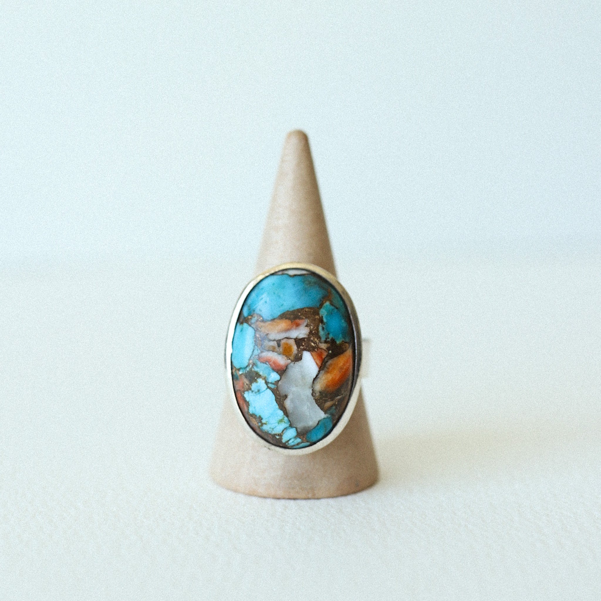 (8.5) Silver Spiny Oyster Turquoise Ring