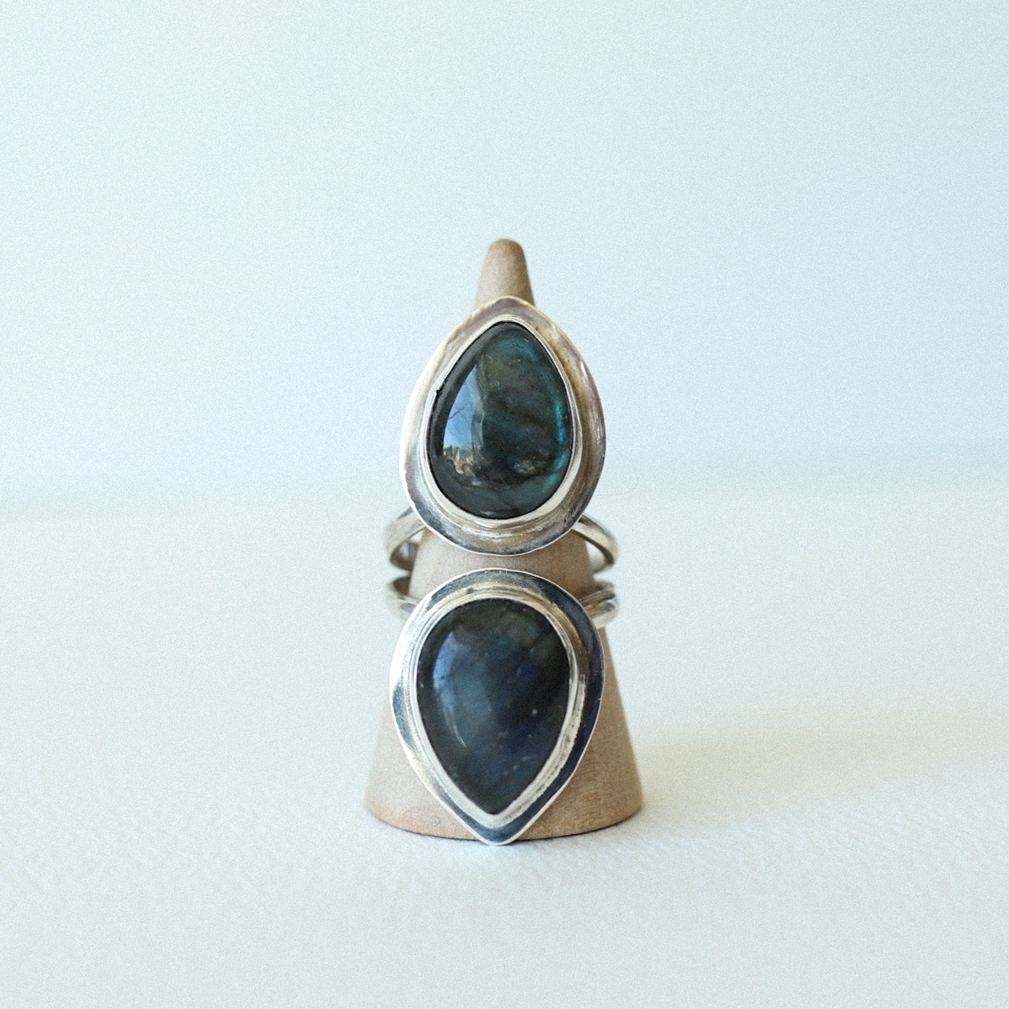 (7.25) Silver Labradorite Ring