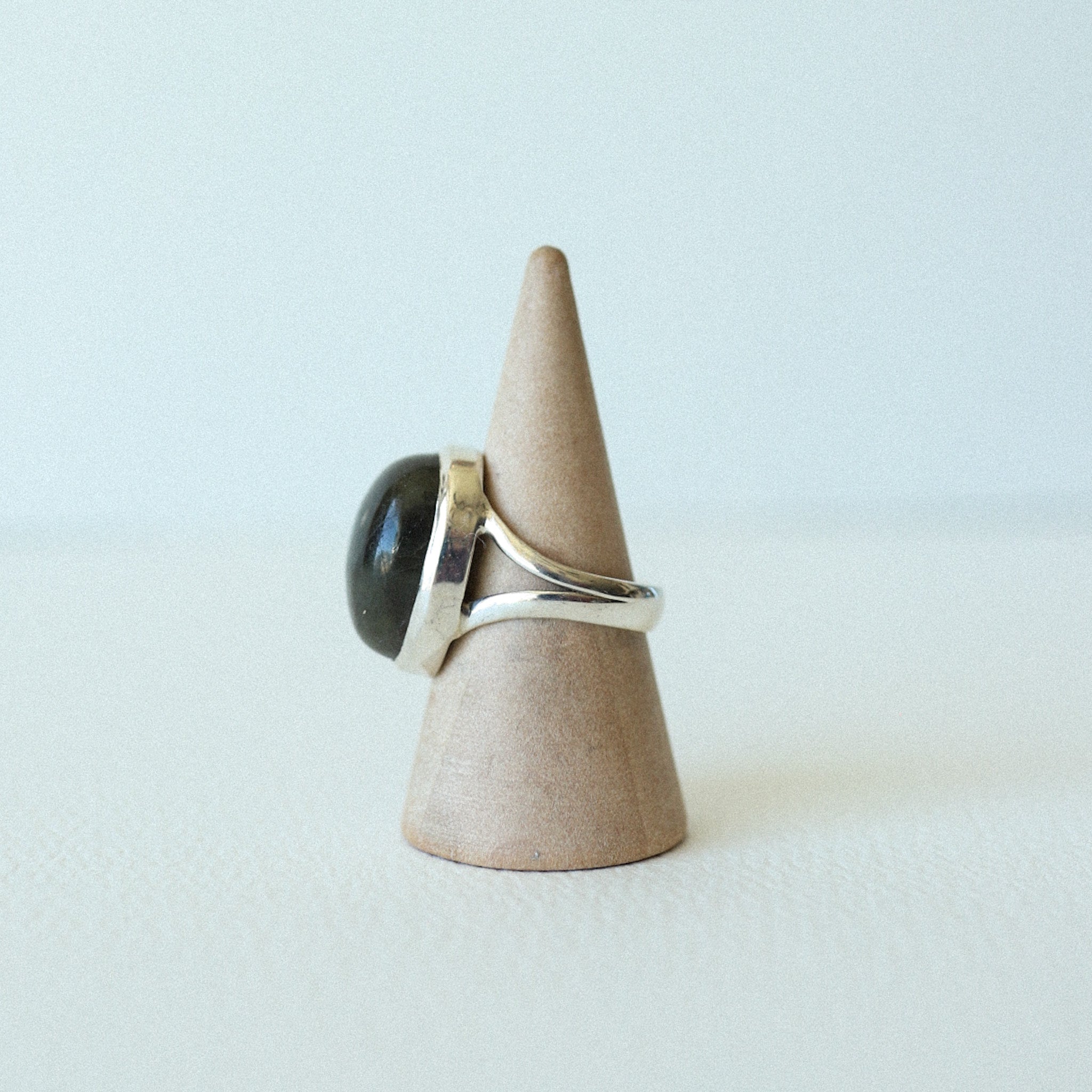 (6) Silver Labradorite Ring