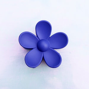 
            
                Load image into Gallery viewer, Blue Flower Hair Clip
            
        