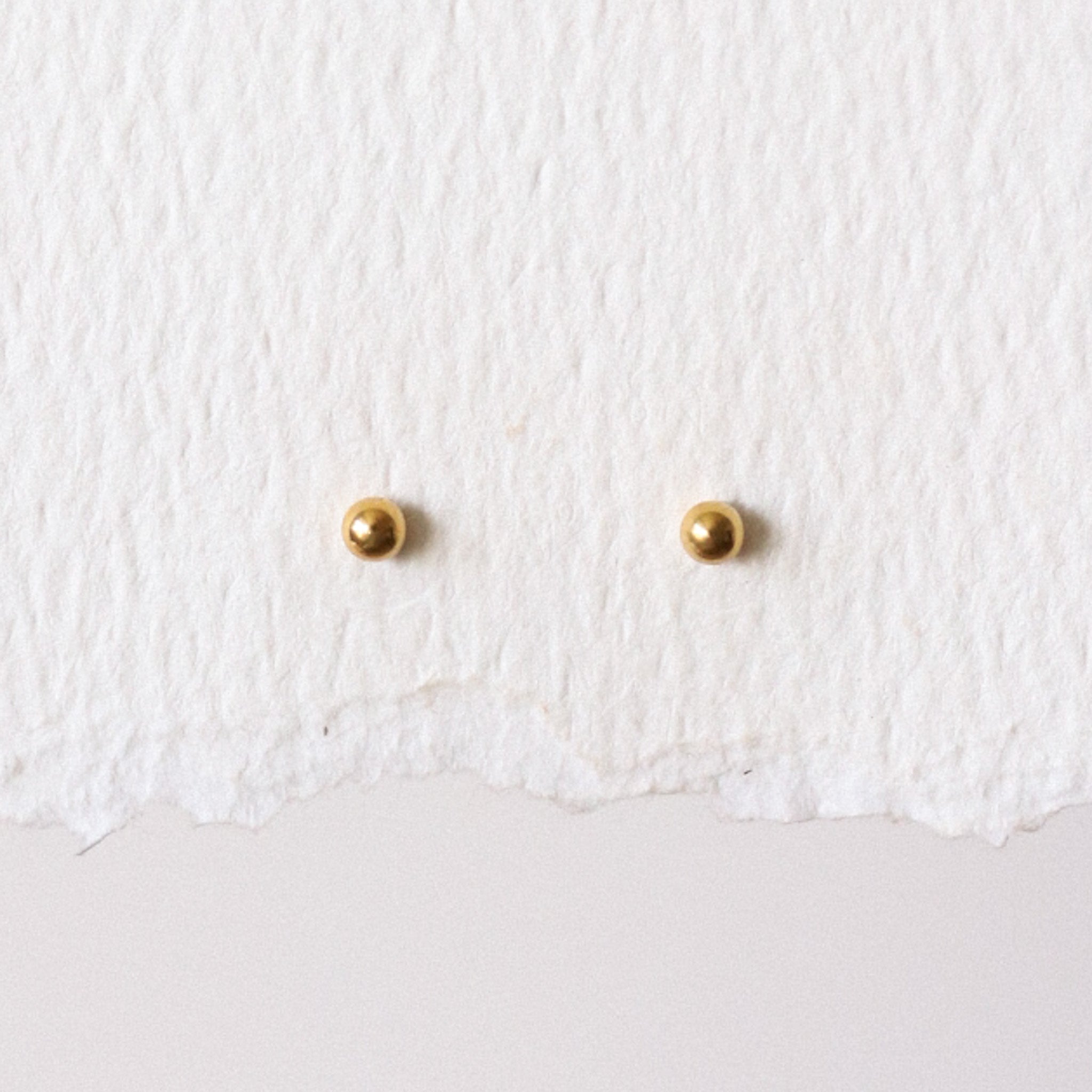 Ball Threadless Stud Earring - Silver or Gold