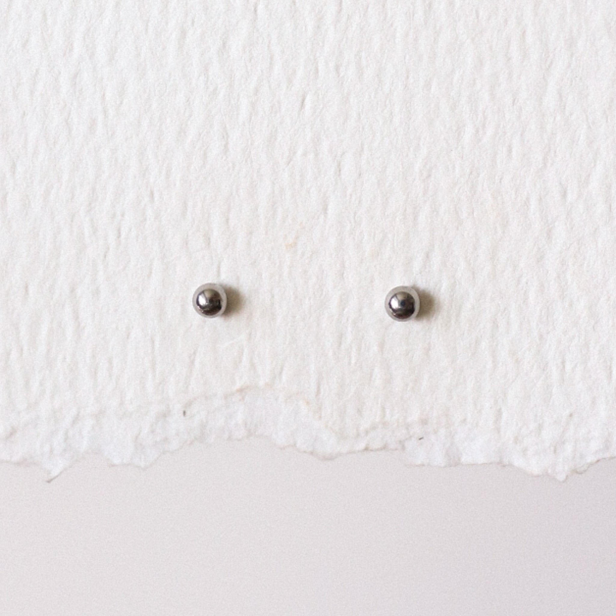 Ball Threadless Stud Earring - Silver or Gold