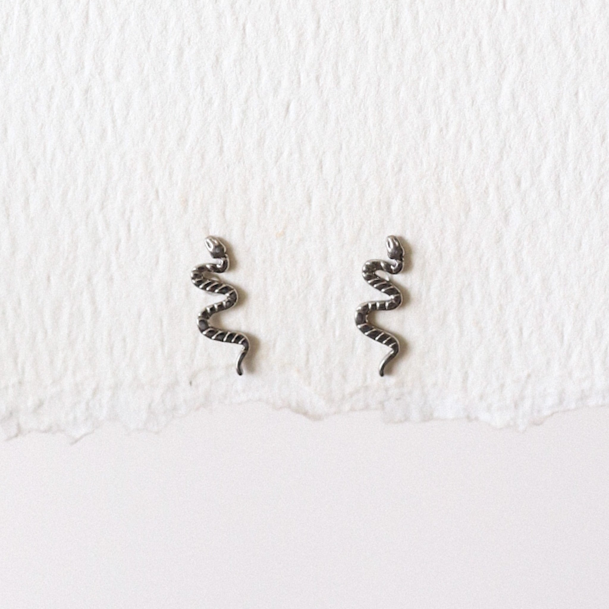 Snake Stud Threadless Earring - Gold or Silver