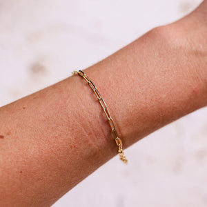 
            
                Load image into Gallery viewer, Gold Filled Paperclip Bracelet
            
        