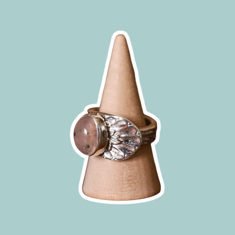 (7.75) Rose Quartz Spoon Ring