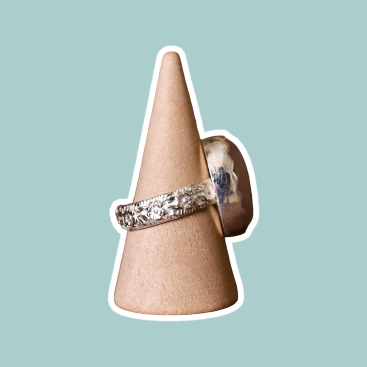 (7.5) Silver Rose Quartz Ring