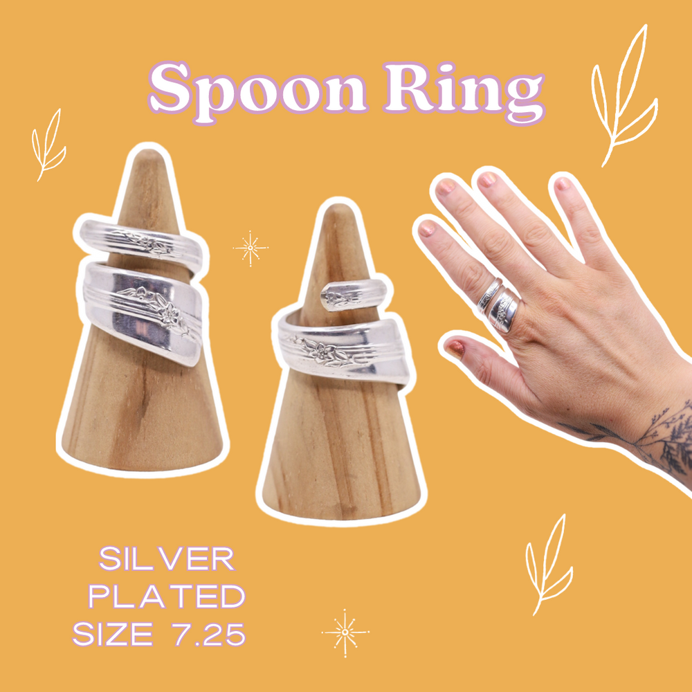 Gold 2025 spoon ring