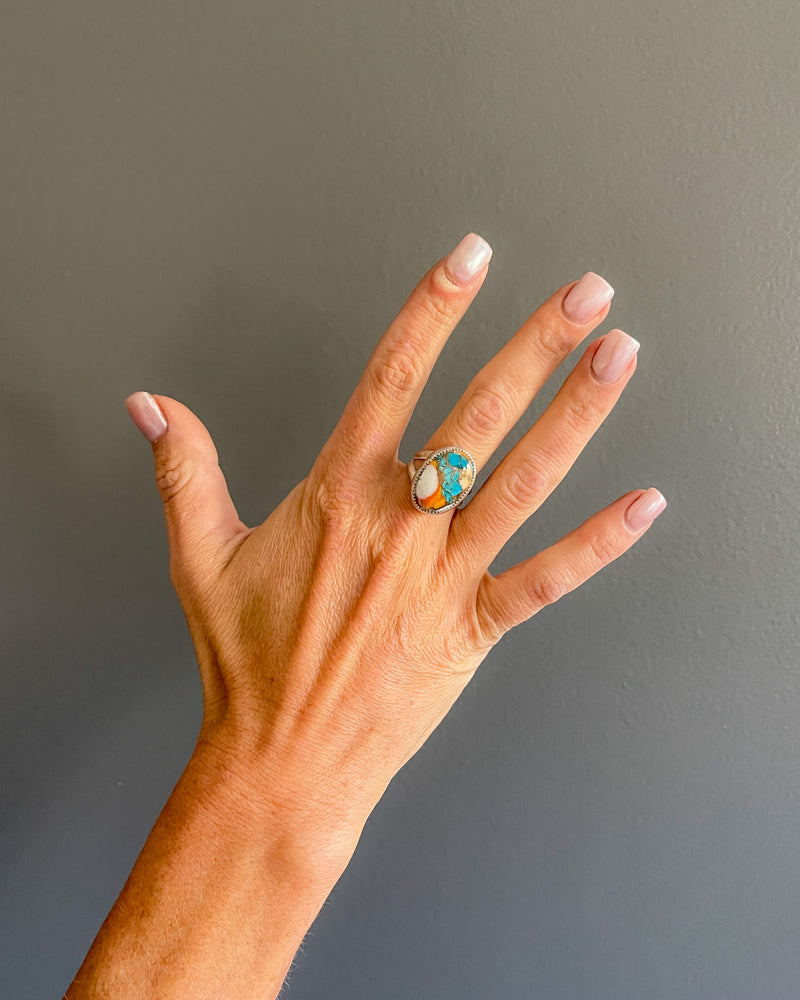 (7.5) Silver Spiny Oyster Mojave Turquoise Ring